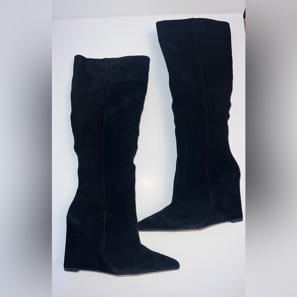 NEW Size 8.5 Women’s Gianni Bini Zip Up Knee High Boots Wedge Heel Black Suede